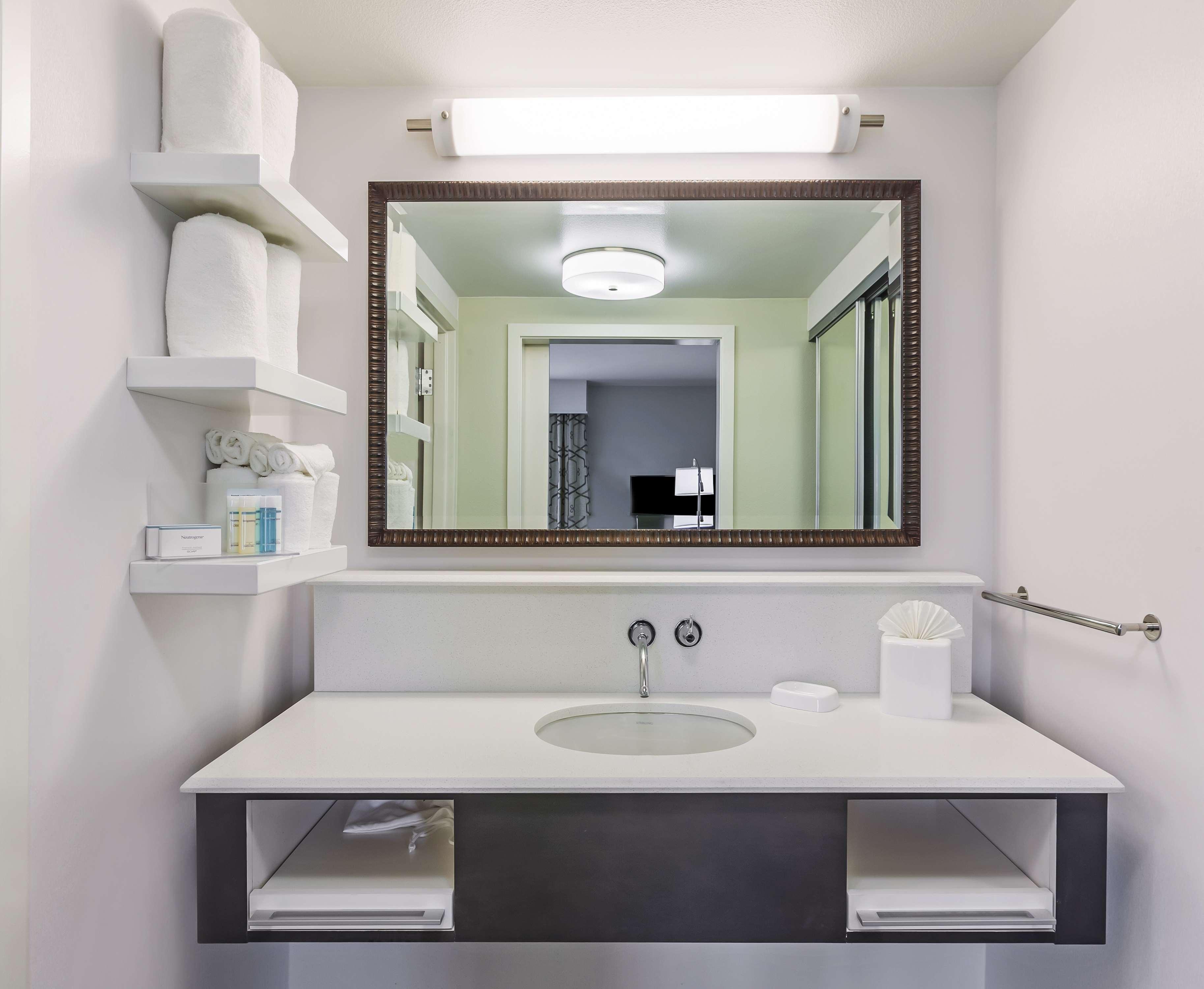 Hampton Inn & Suites Houston I-10 West Park Row, Tx Hotel